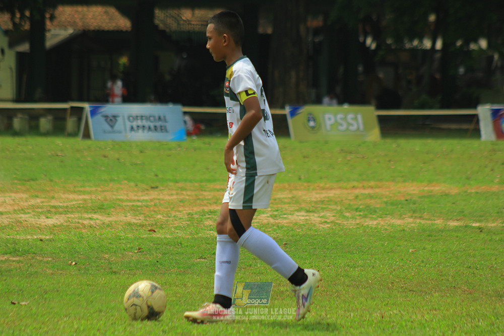 ijl u3 151125 el zeds vs pelita jaya soccer school