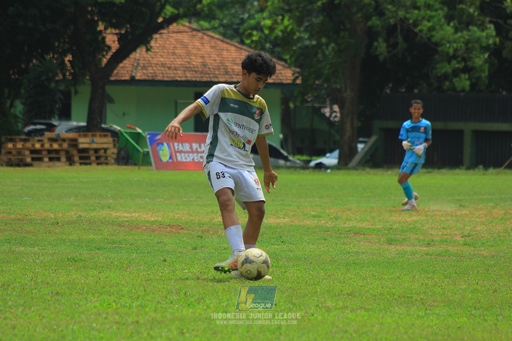 ijl u3 151125 el zeds vs pelita jaya soccer school