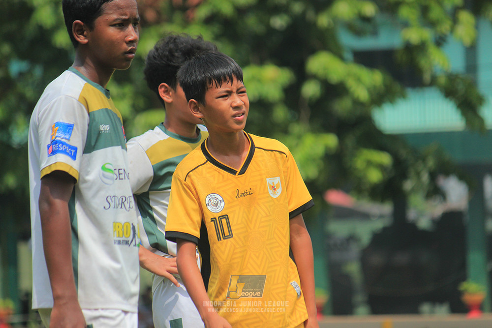 ijl u3 151125 el zeds vs pelita jaya soccer school