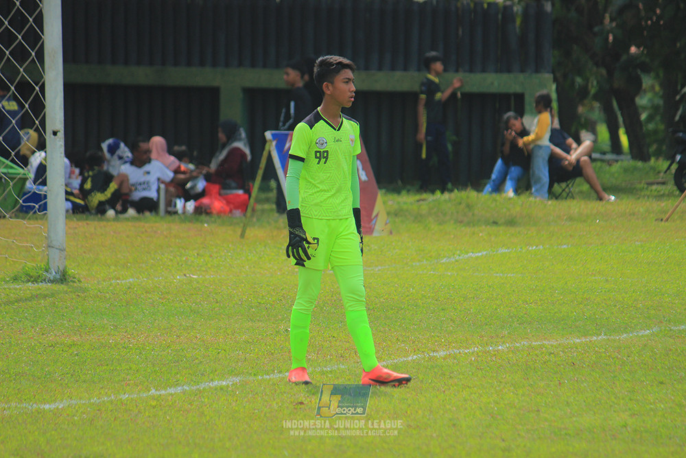 ijl u3 151125 el zeds vs pelita jaya soccer school