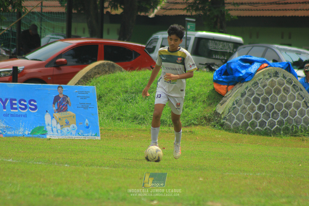 ijl u3 151125 el zeds vs pelita jaya soccer school