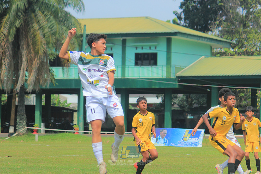 ijl u3 151125 el zeds vs pelita jaya soccer school