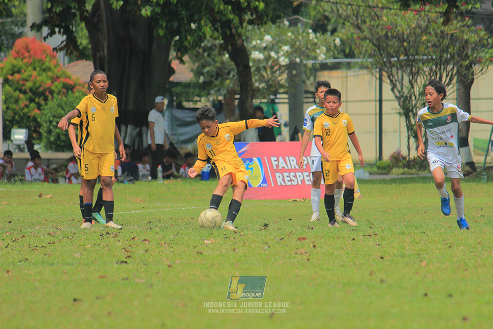 ijl u3 151125 el zeds vs pelita jaya soccer school
