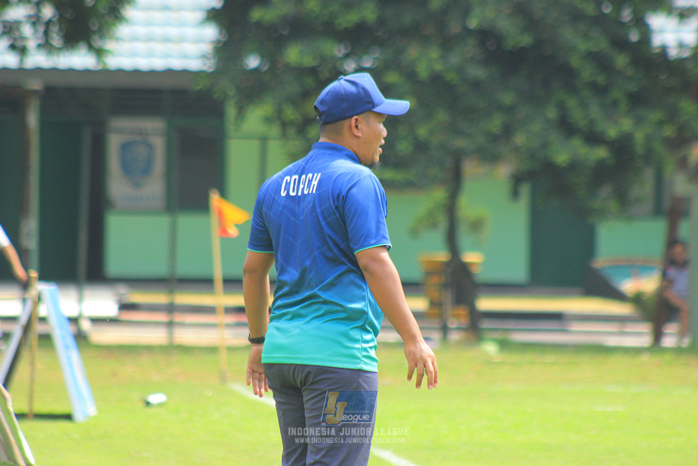 ijl u3 151125 el zeds vs pelita jaya soccer school