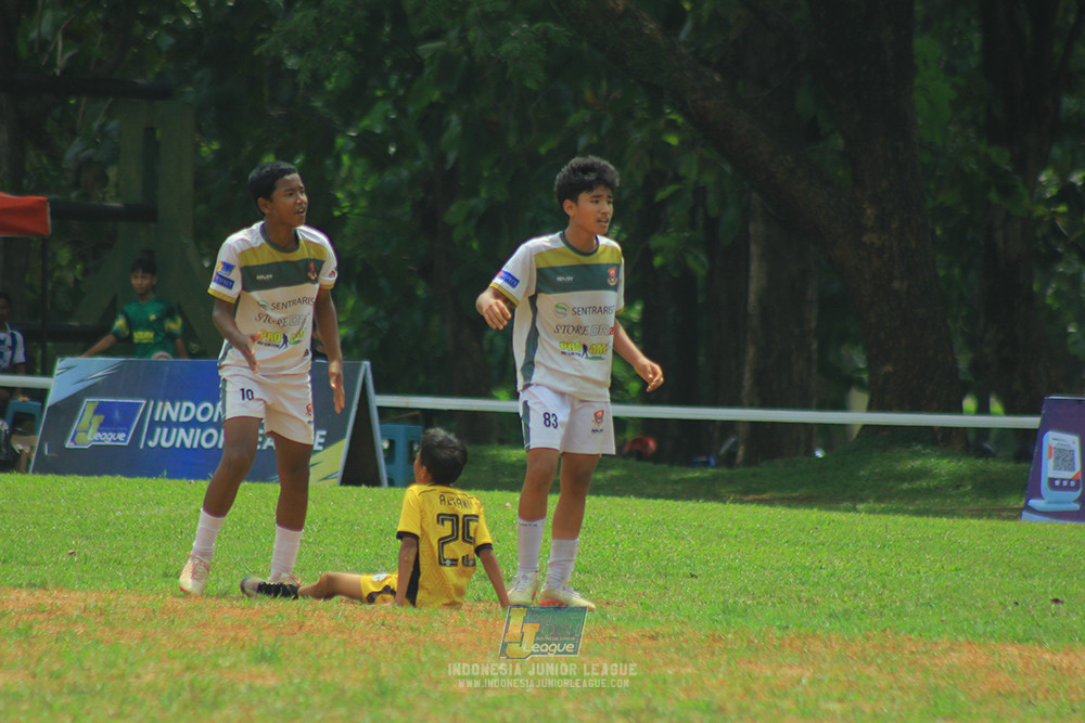 ijl u3 151125 el zeds vs pelita jaya soccer school