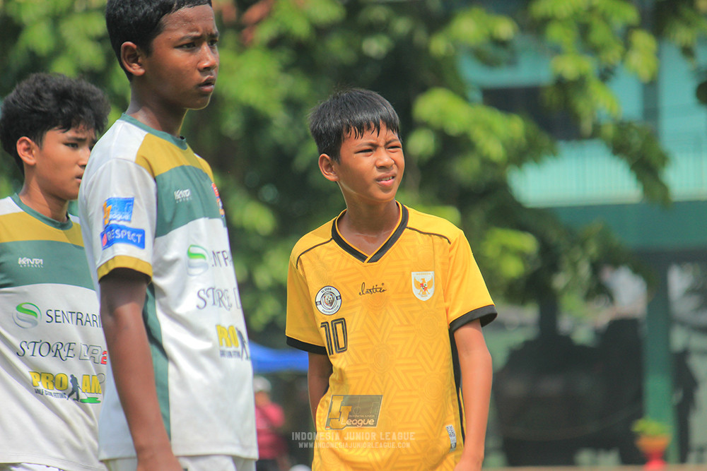 ijl u3 151125 el zeds vs pelita jaya soccer school