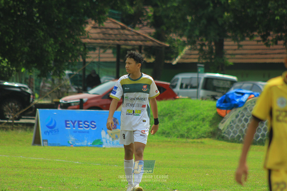 ijl u3 151125 el zeds vs pelita jaya soccer school