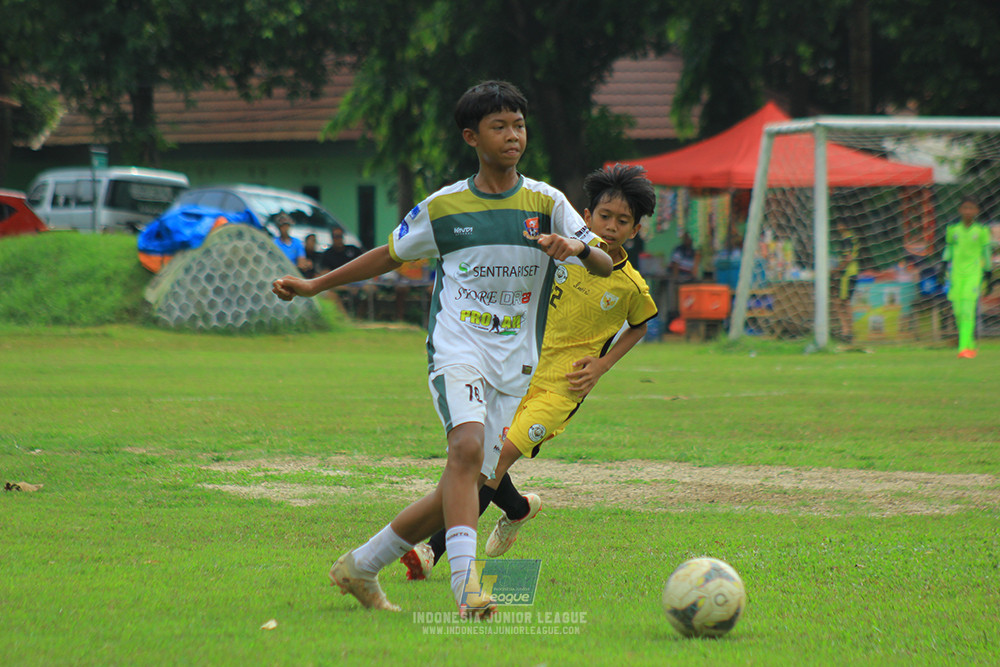 ijl u3 151125 el zeds vs pelita jaya soccer school