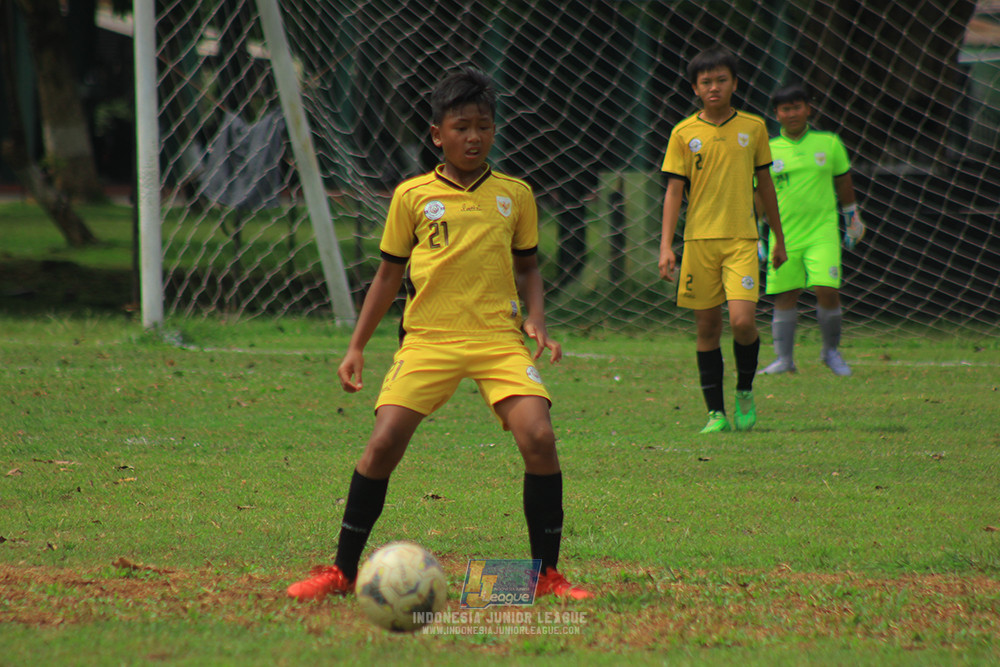 ijl u3 151125 el zeds vs pelita jaya soccer school