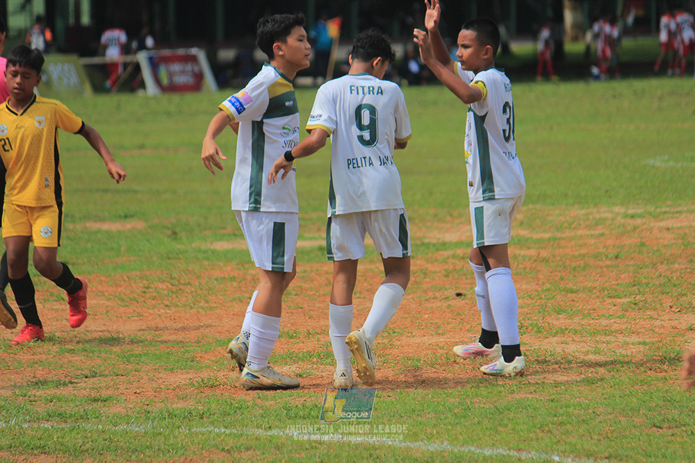 ijl u3 151125 el zeds vs pelita jaya soccer school