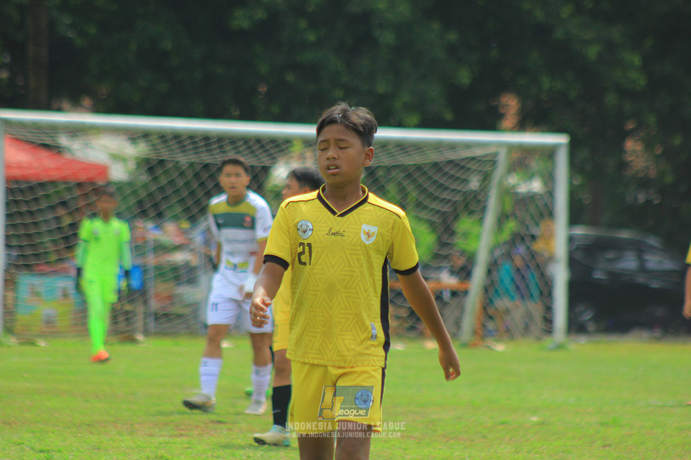ijl u3 151125 el zeds vs pelita jaya soccer school
