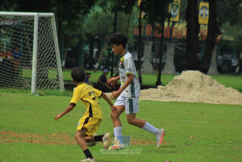 ijl u3 151125 el zeds vs pelita jaya soccer school