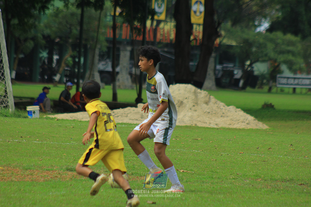 ijl u3 151125 el zeds vs pelita jaya soccer school