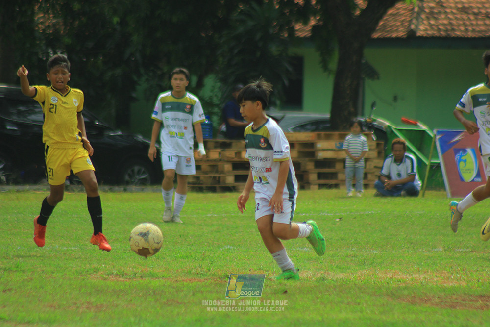 ijl u3 151125 el zeds vs pelita jaya soccer school