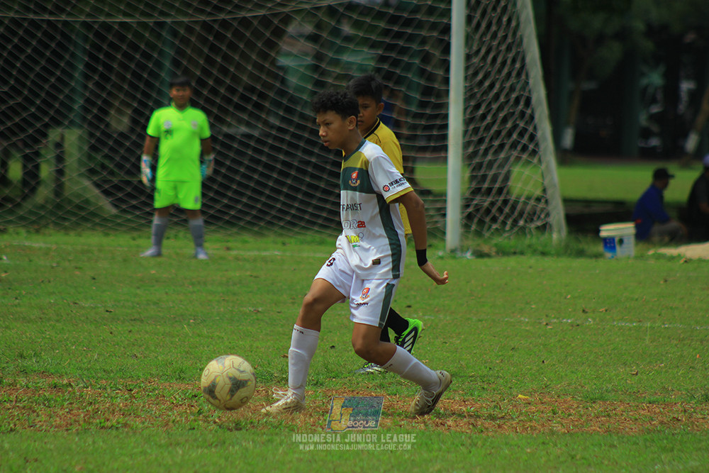 ijl u3 151125 el zeds vs pelita jaya soccer school
