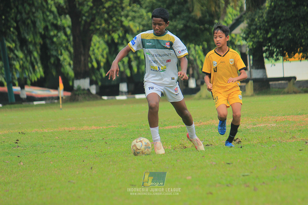ijl u3 151125 el zeds vs pelita jaya soccer school
