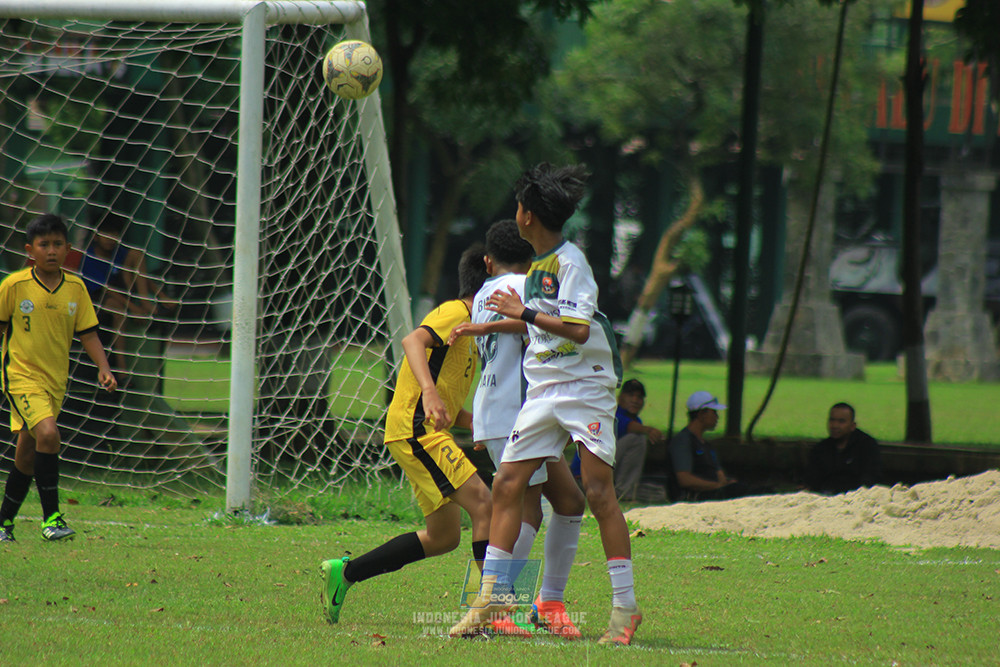 ijl u3 151125 el zeds vs pelita jaya soccer school