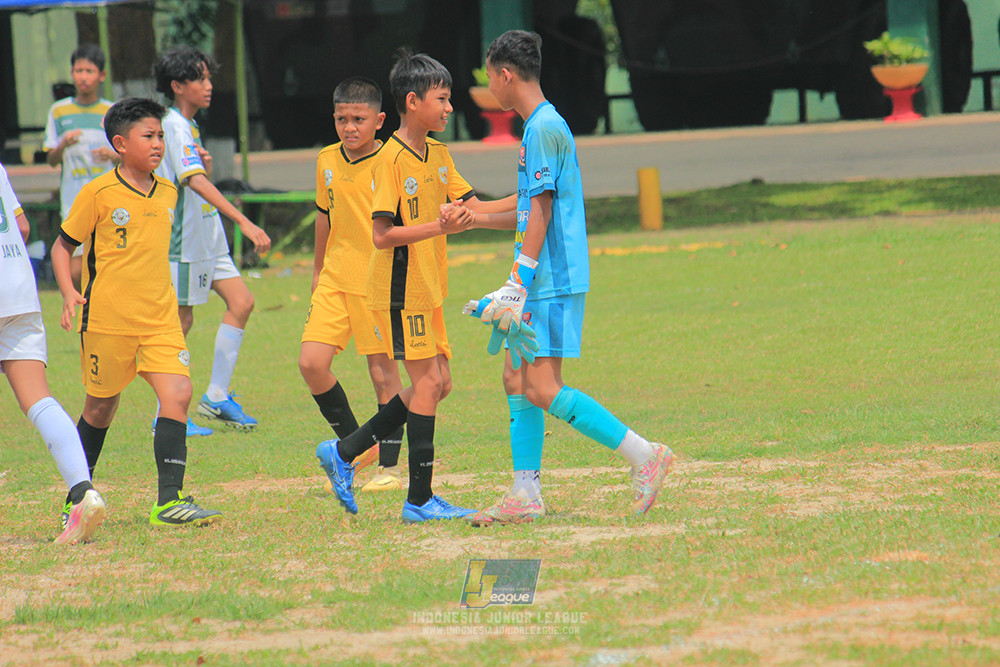ijl u3 151125 el zeds vs pelita jaya soccer school