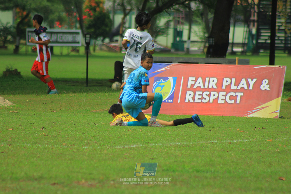 ijl u3 151125 el zeds vs pelita jaya soccer school