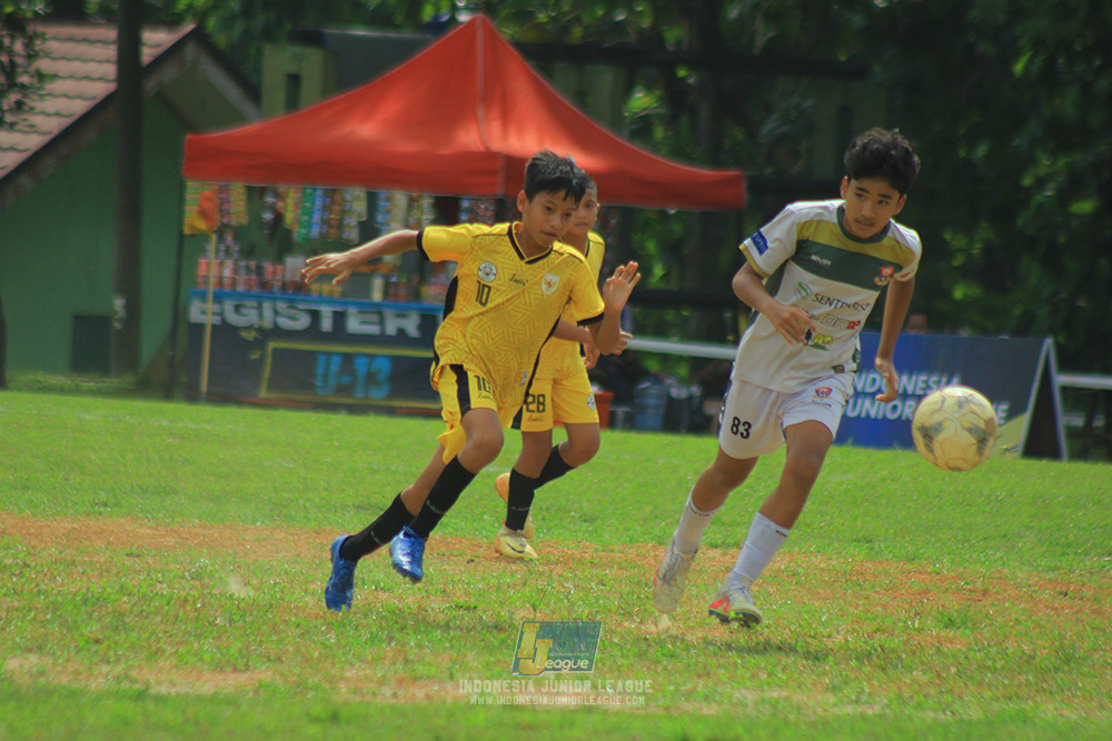 ijl u3 151125 el zeds vs pelita jaya soccer school