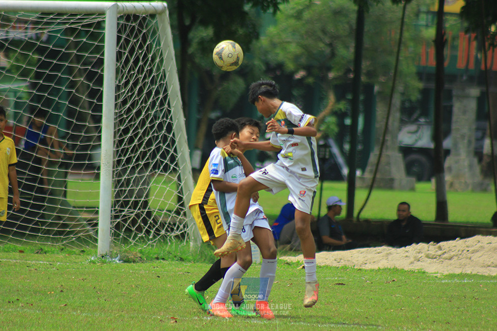ijl u3 151125 el zeds vs pelita jaya soccer school