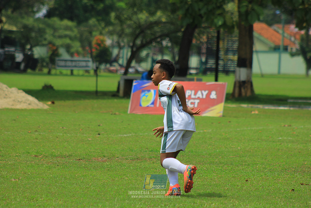 ijl u3 151125 el zeds vs pelita jaya soccer school