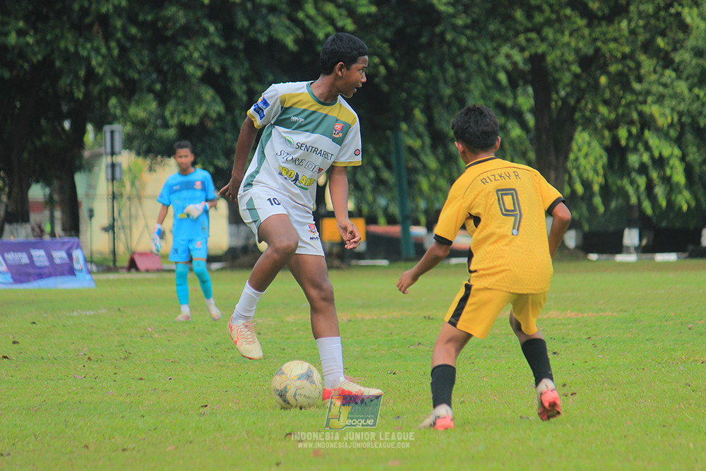 ijl u3 151125 el zeds vs pelita jaya soccer school