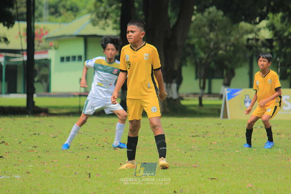 ijl u3 151125 el zeds vs pelita jaya soccer school