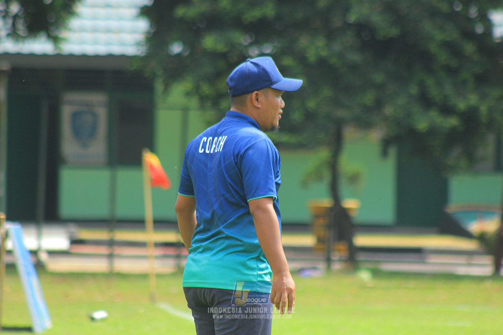 ijl u3 151125 el zeds vs pelita jaya soccer school