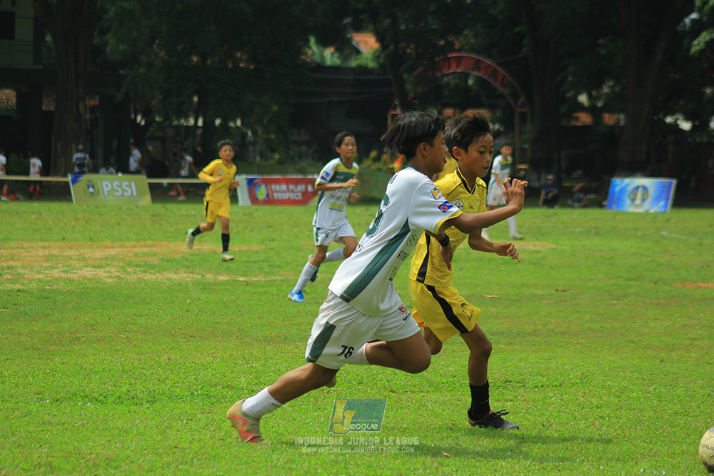 ijl u3 151125 el zeds vs pelita jaya soccer school
