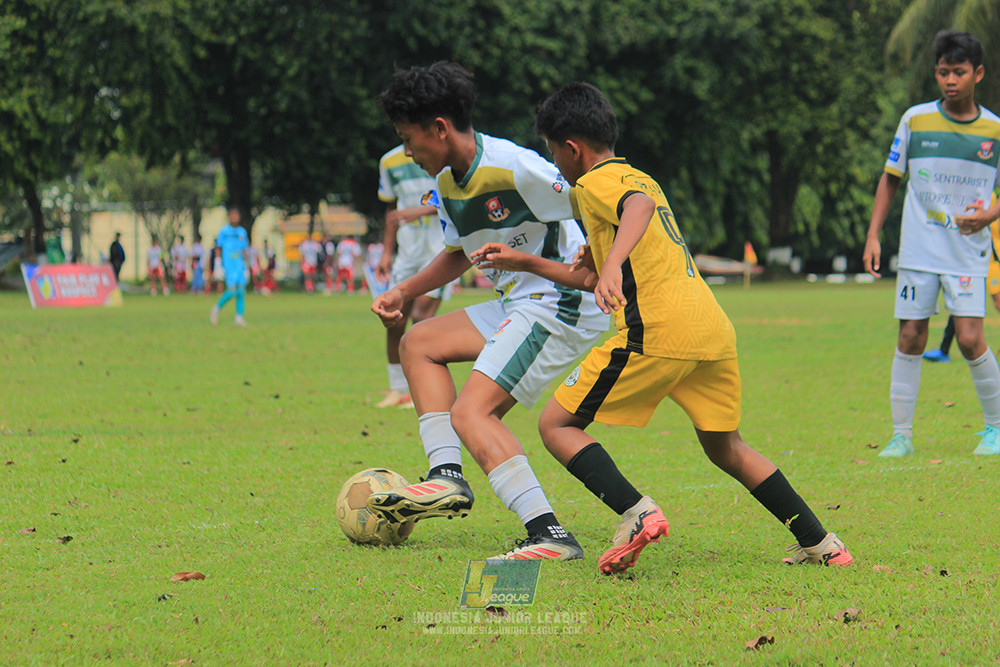 ijl u3 151125 el zeds vs pelita jaya soccer school