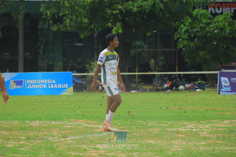 ijl u3 151125 el zeds vs pelita jaya soccer school