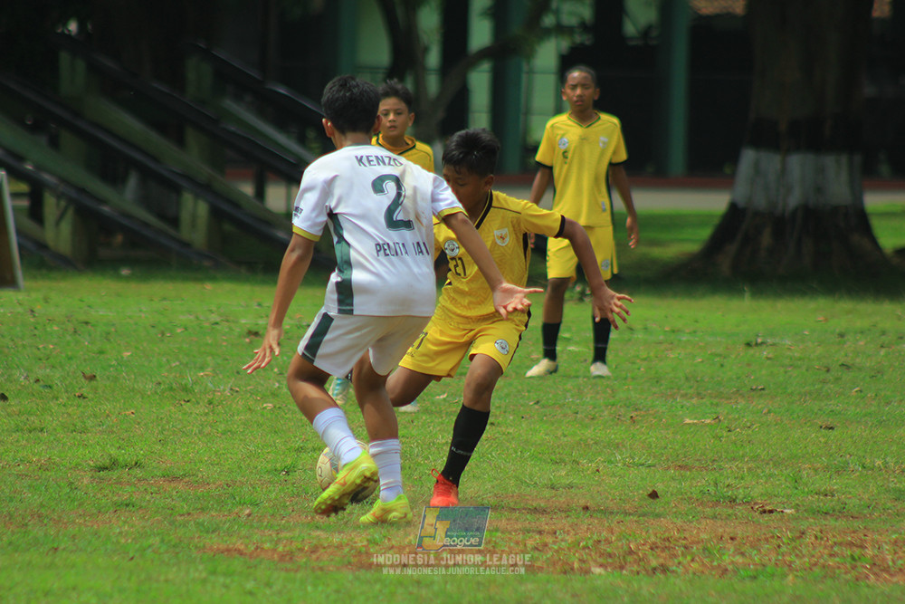 ijl u3 151125 el zeds vs pelita jaya soccer school
