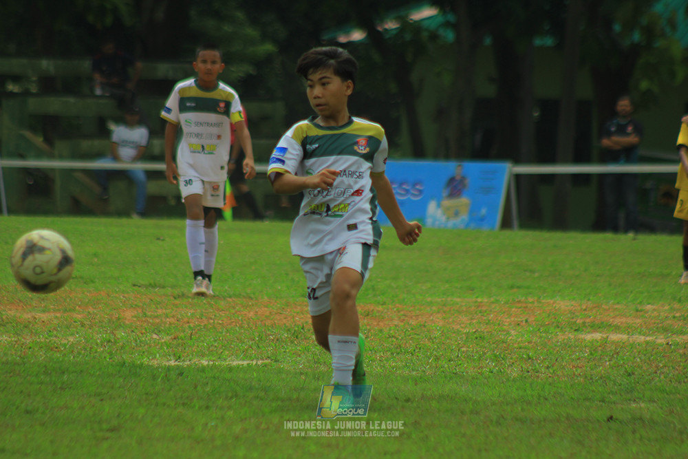 ijl u3 151125 el zeds vs pelita jaya soccer school