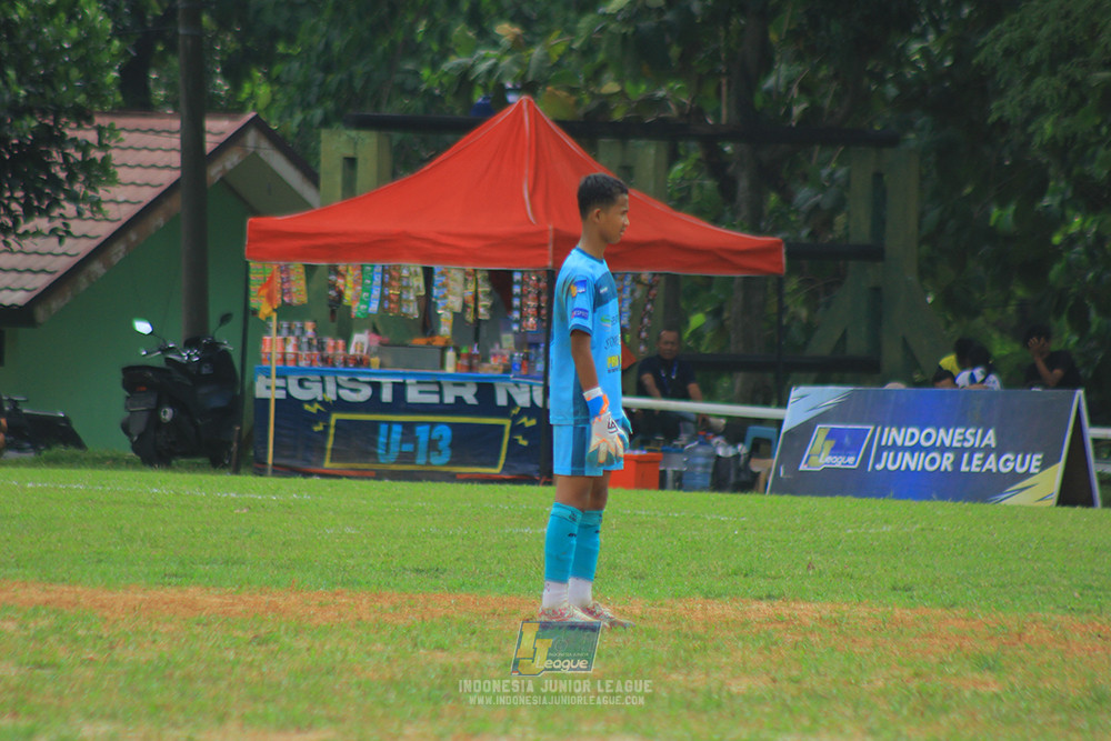 ijl u3 151125 el zeds vs pelita jaya soccer school
