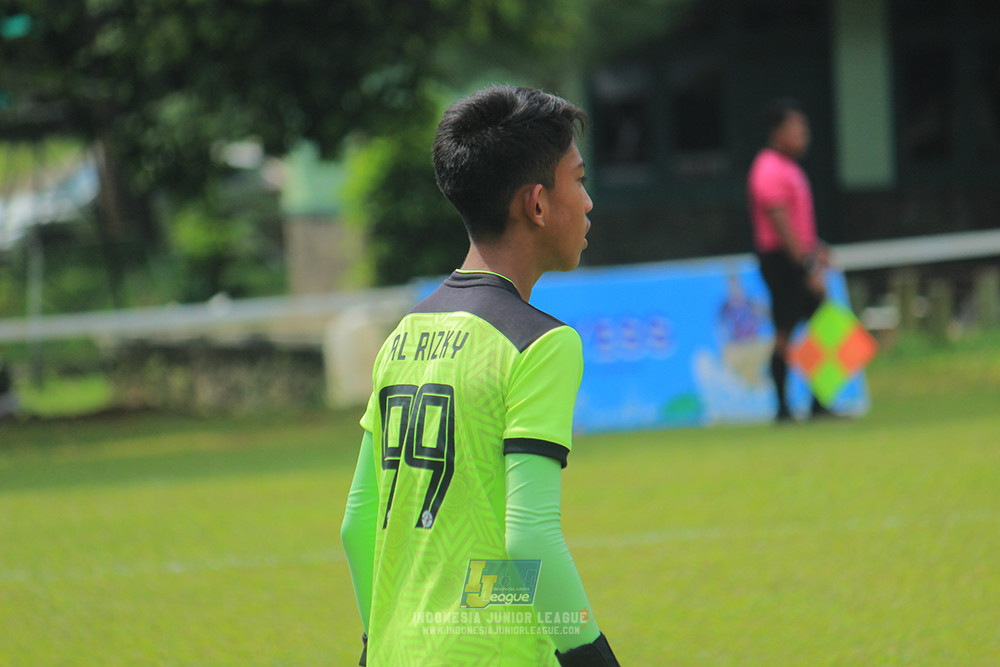 ijl u3 151125 el zeds vs pelita jaya soccer school