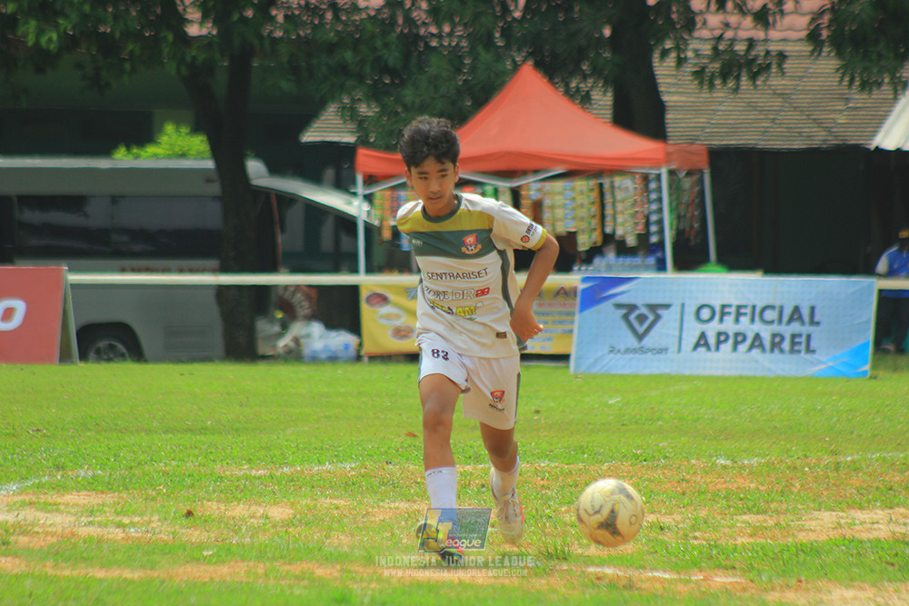 ijl u3 151125 el zeds vs pelita jaya soccer school