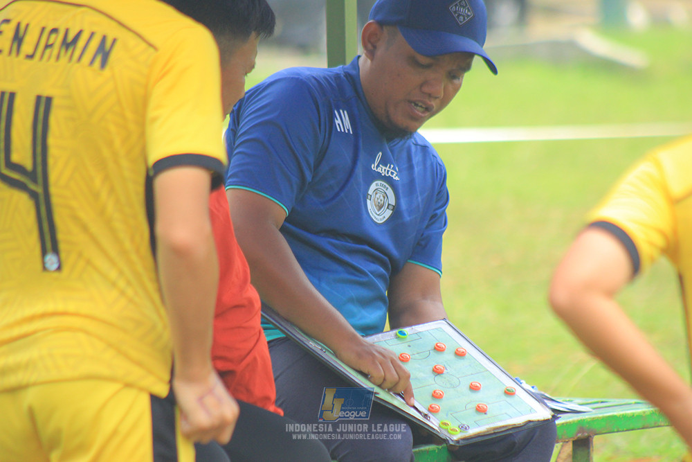 ijl u3 151125 el zeds vs pelita jaya soccer school