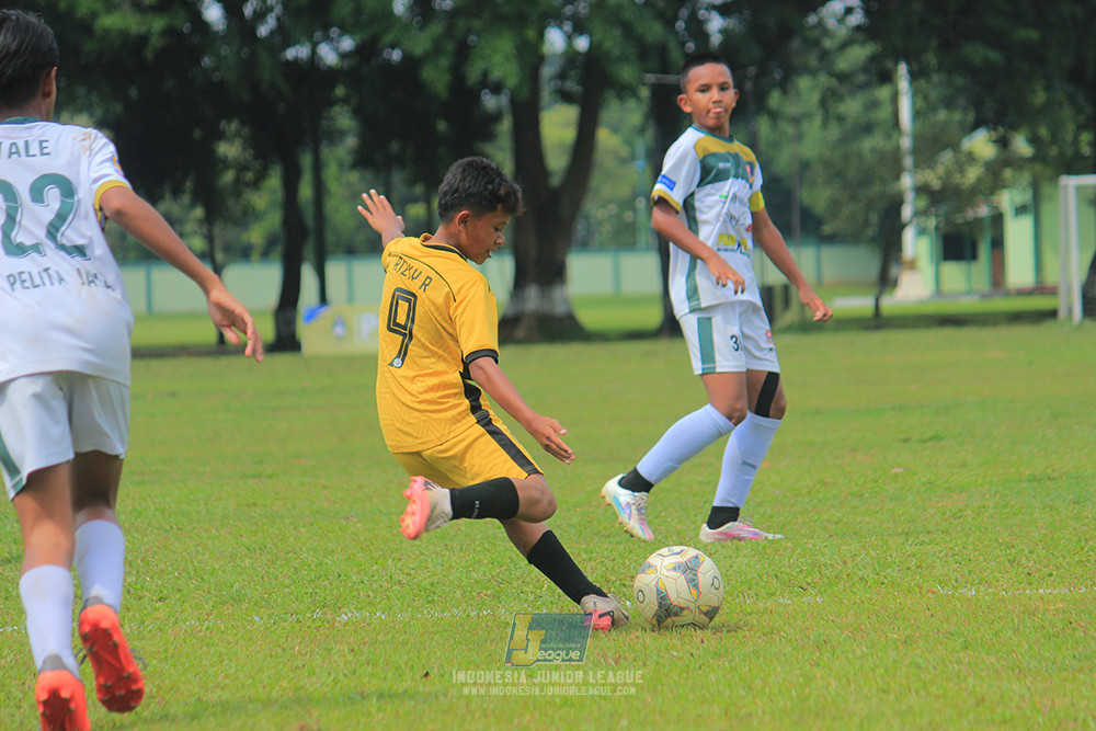 ijl u3 151125 el zeds vs pelita jaya soccer school