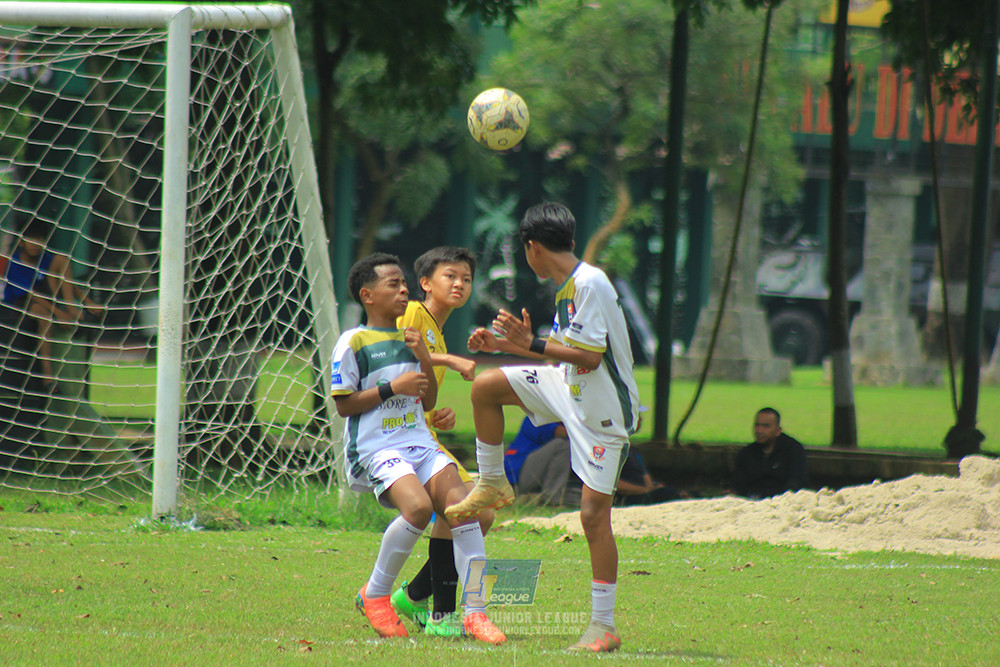 ijl u3 151125 el zeds vs pelita jaya soccer school