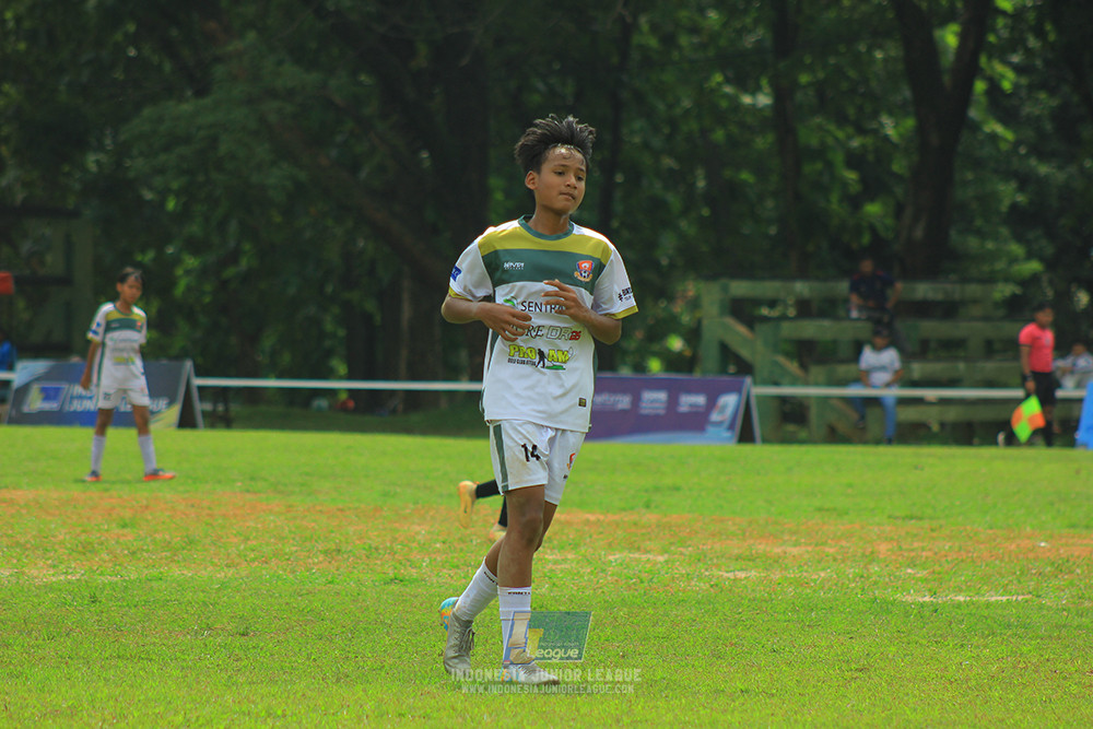 ijl u3 151125 el zeds vs pelita jaya soccer school