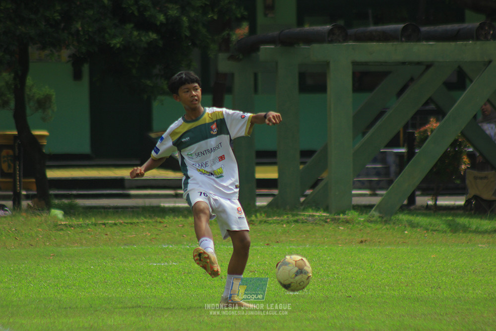 ijl u3 151125 el zeds vs pelita jaya soccer school