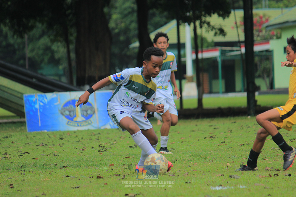 ijl u3 151125 el zeds vs pelita jaya soccer school