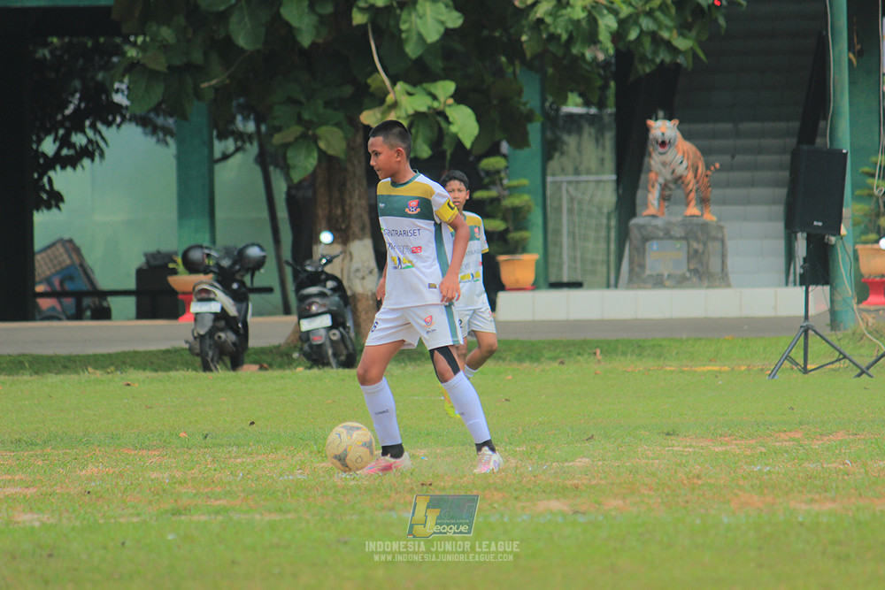 ijl u3 151125 el zeds vs pelita jaya soccer school