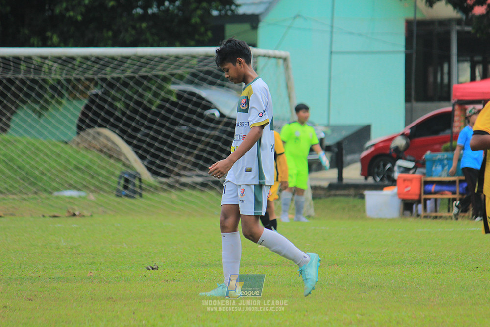ijl u3 151125 el zeds vs pelita jaya soccer school
