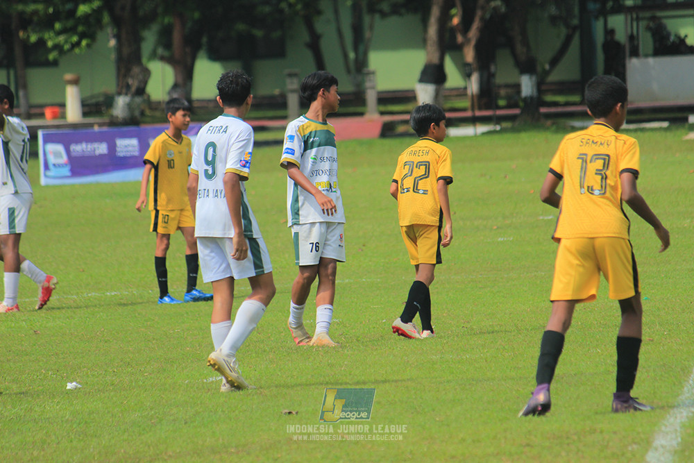 ijl u3 151125 el zeds vs pelita jaya soccer school