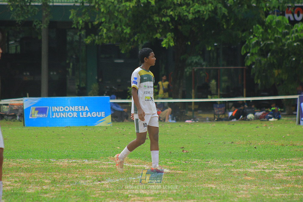 ijl u3 151125 el zeds vs pelita jaya soccer school