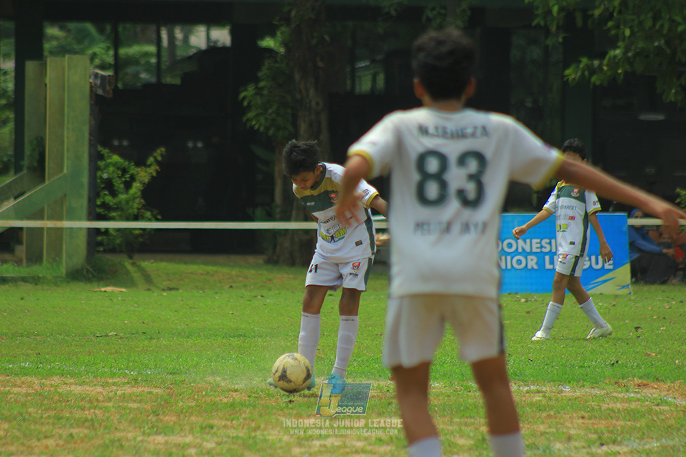 ijl u3 151125 el zeds vs pelita jaya soccer school