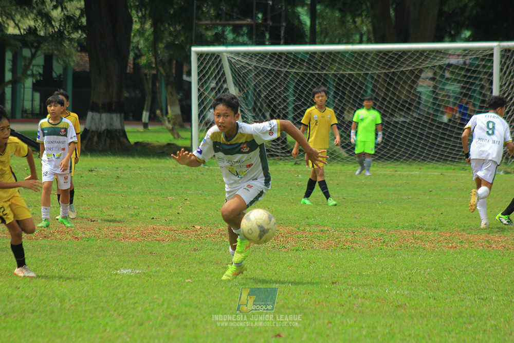 ijl u3 151125 el zeds vs pelita jaya soccer school