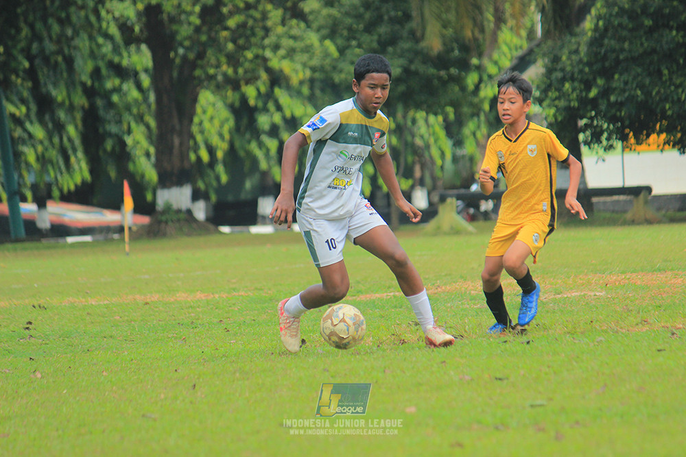 ijl u3 151125 el zeds vs pelita jaya soccer school